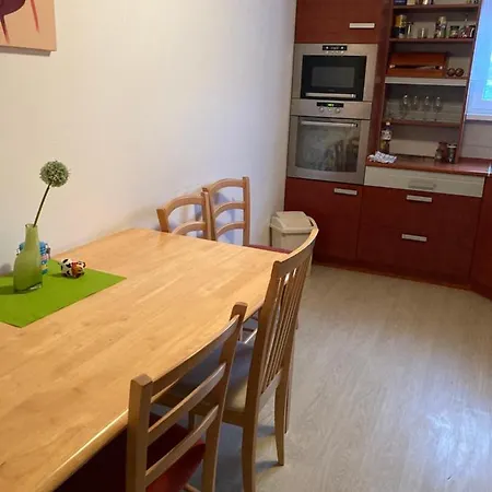 Lantställe Vodica Hul